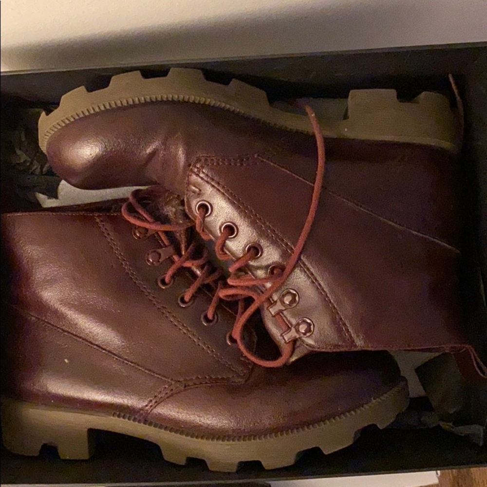 Theyskens Theory Burgandy Boot